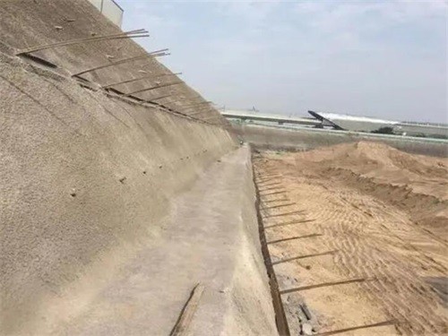 建湖河道边坡加固